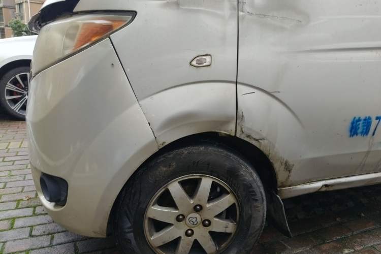 Used CHANGAN KAICHENG Taurus 2011 1.3L Standard Version Right Front Wheel Hub