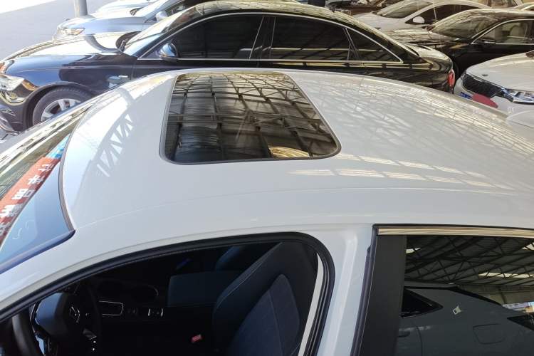 Used Honda Civic 2023 240TURBO CVT Dynamic Edition Roof