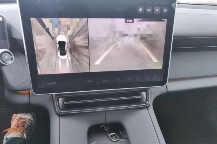 Used Polestar 4 2024 Single-Motor Standard Range PLUS Dual-Star Connectivity Edition Audio And AC Panel