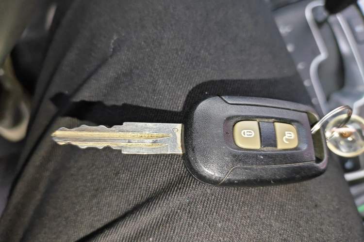 Used Chevrolet Captiva 2014 2.4L 4x4 Flagship Edition 7 Seats