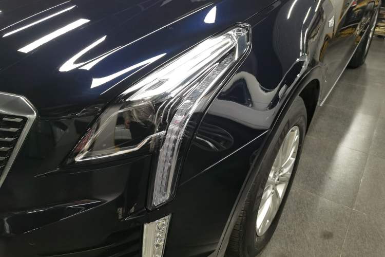 Used Cadillac XT5 2022 2.0T Two-Wheel Drive Luxury Version Left Front Headlight