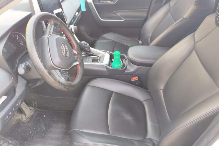 Used Toyota RAV4 2020 2.0L CVT 4x4 Trend Edition
