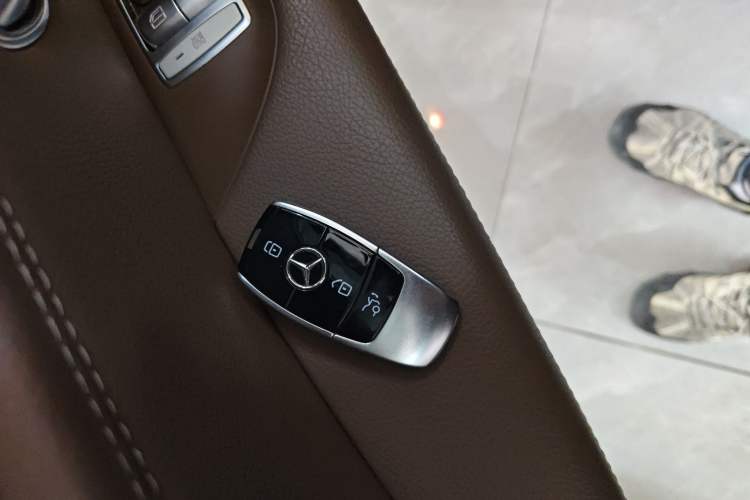 Used Mercedes-Benz E-Class 2020 E 300 L Sporty and Stylish Model