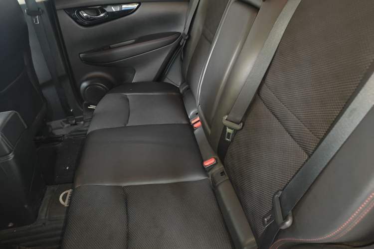 Used Nissan Qashqai 2017 2.0L CVT Smart Enjoyment Version China VI Standard