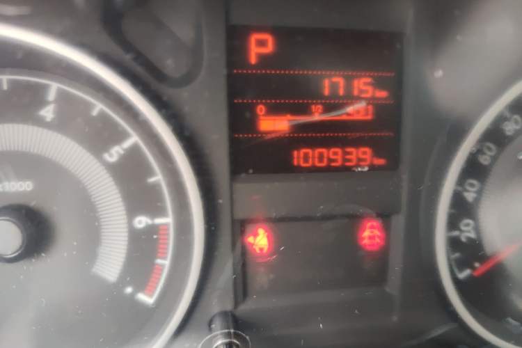 Used Peugeot 301 2014 1.6L Automatic Luxury Edition