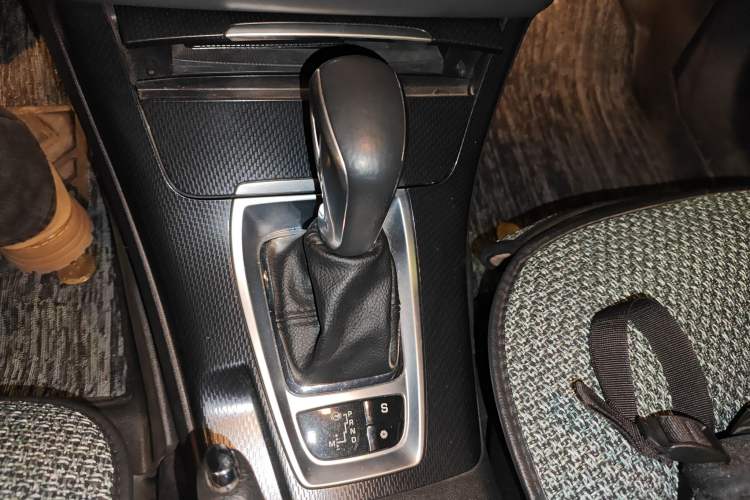 Used Citroen C5 2014 1.6T Automatic Luxury Model Gear Lever