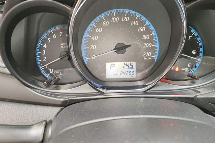 Used Toyota YARiS L Zhi Xuan 2016 Revised 1.5E CVT Charming Edition Odometer Close Up