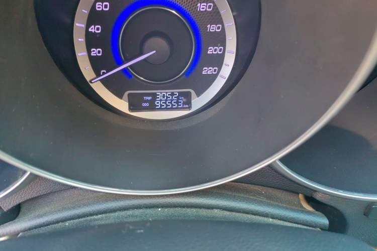 Used Changan Eado 2015 1.6L Manual Luxury Model China IV Standard
