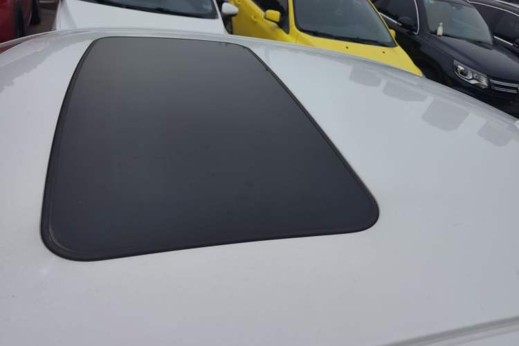 Used Chevrolet Malibu 2014 2.0L Automatic Luxury Edition Roof