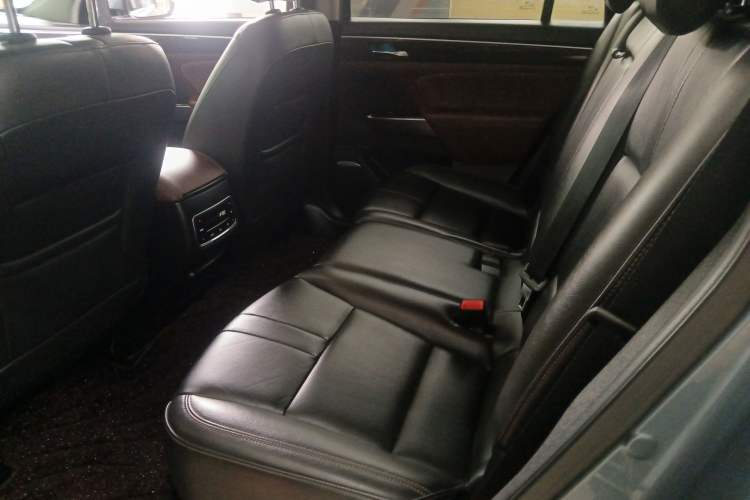 Used GAC Trumpchi GS8 2017 320T Two-Wheel Drive Luxury Smart Connectivity Version (7 Seats)
