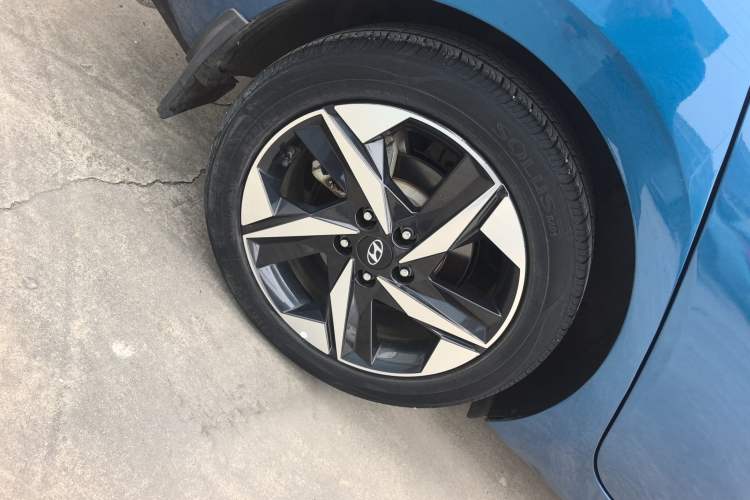 Used Hyundai Elantra 2021 1.5L CVT LUX Prestige Edition
