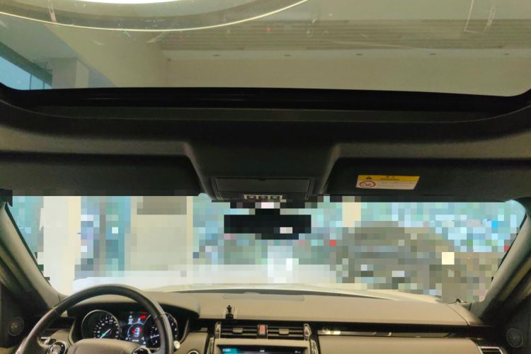 Used Land Rover Discovery 2019 2.0T SE Headliner