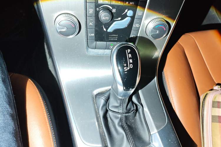 Used Volvo S60 2018 S60L T4 Smart & Ambitious Edition
