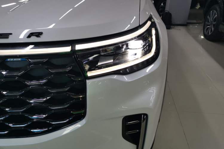 Used Ford Explorer 2023 EcoBoost 285 4x4 ST-LINE 7-Seater Left Front Headlight