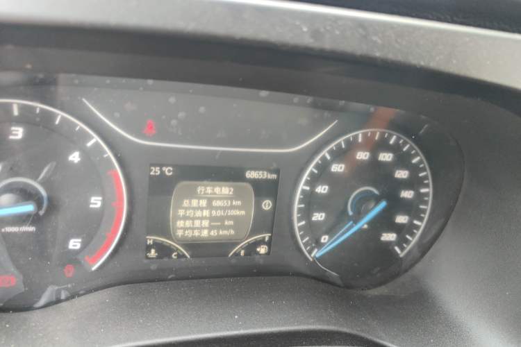 Used JMC Fushun 2023 2.0T Manual Short Wheelbase Mid-Height Passenger Version Business-Class 7-Seater (Non-Commercial) Odometer Close Up