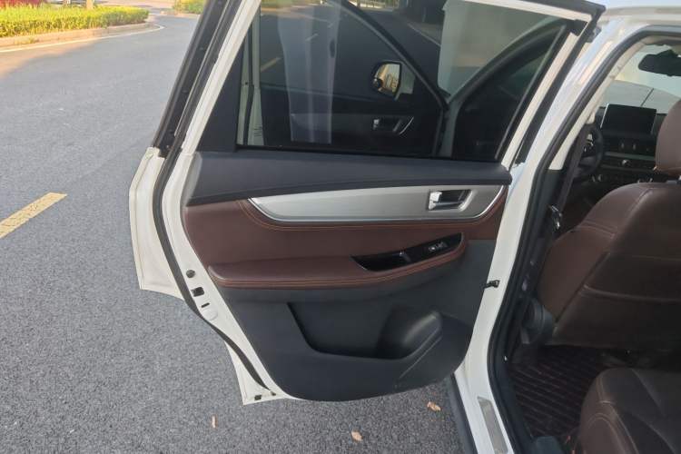 Used FORTHING Joyear X5 2017 Jingxiang Series 1.5T CVT Luxury Model
