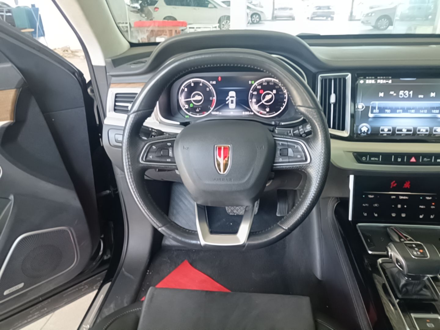 Hongqi HS7 2022 3.0T Automatic All-Wheel Drive ZhiLian Flagship Edition Five Seats — снимка 13