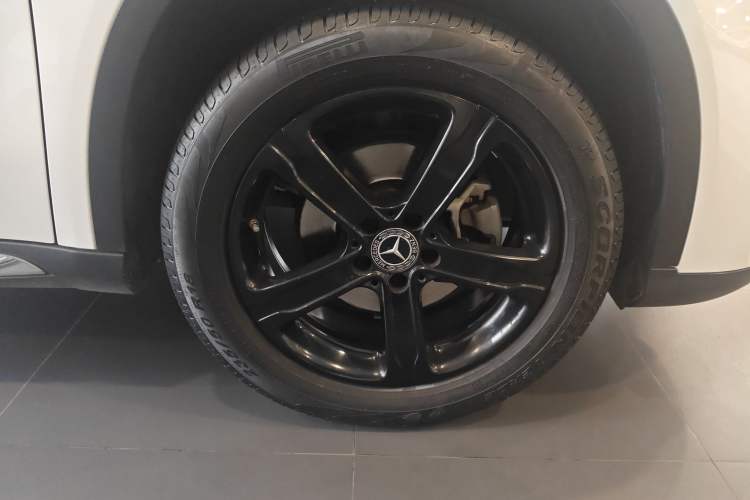 Used Mercedes-Benz GLA 2019 GLA 200 Fashion Model Exterior 5