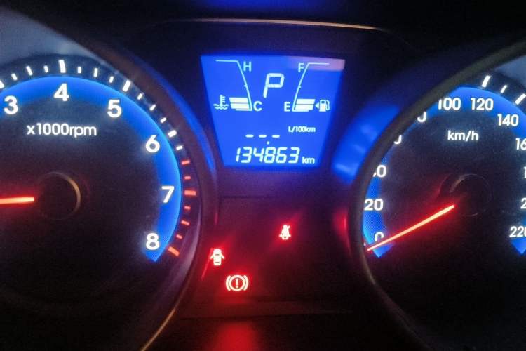 Used Hyundai ix35 2013 2.0L Automatic Two-Wheel Drive Smart GLS China IV Standard