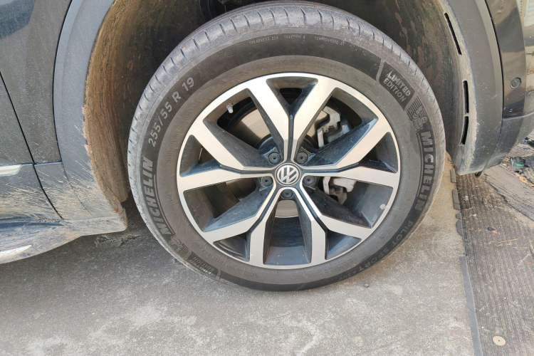 Used Volkswagen Teramont 2020 330TSI Two-Wheel-Drive Luxury Edition China VI Standard
