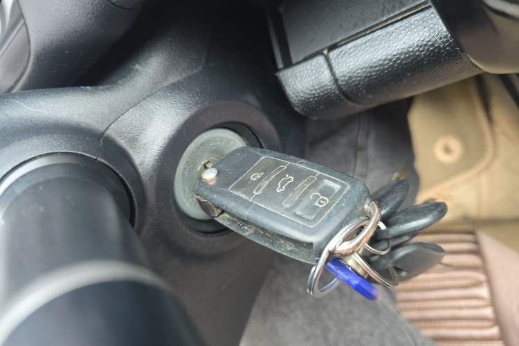 Used Mazda 2 2011 XuanDong 1.5L Automatic Fashion Edition Vehicle Key