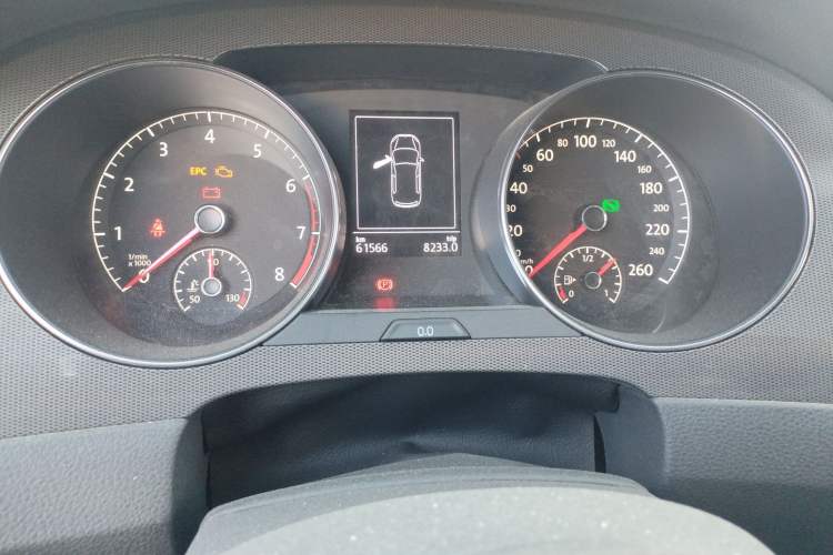 Used Volkswagen Golf Sportsvan 2016 230TSI Automatic Trend Edition Odometer Close Up