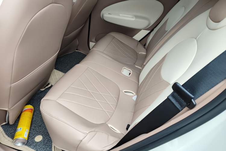 Used Wuling Hongguang MINIEV 2025 Four-Door Version Zhenxiang+ Edition Left Rear Seat