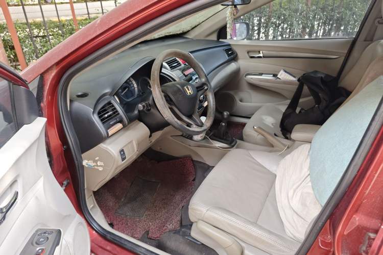 Used Honda City Classic 2012 1.5L manual Elite Edition