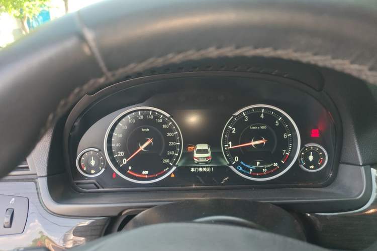 Used BMW 5 Series 2014 525Li Luxury Design Package