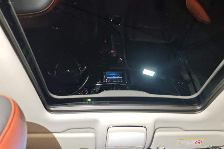 Used Zotye T600 2014 2.0T DCT Luxury Version Headliner