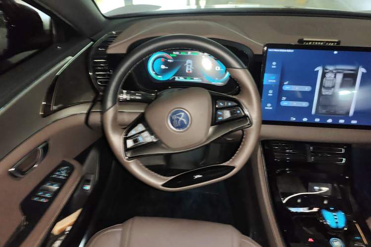 Used BYD Han 2020 EV Long-Range Luxury Model Steering Wheel
