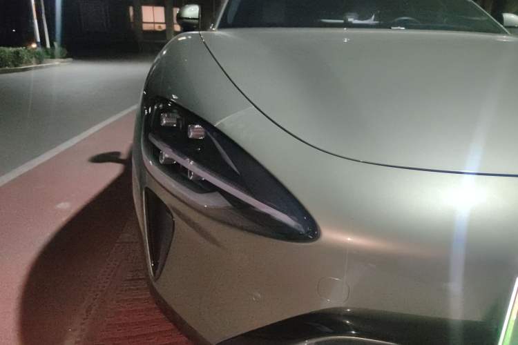 Used Xiaomi Auto SU7 2024 Four-Wheel Drive Ultra-Long Range Advanced Intelligent Driving Max Edition
