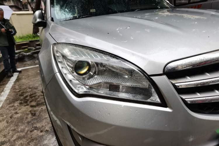 Used Changan CS35 2014 1.6L Manual Luxury Model China IV Standard