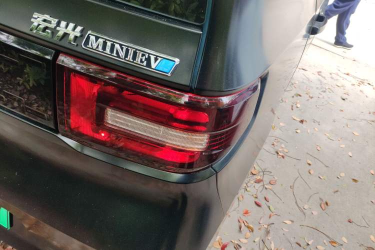 Used Wuling Hongguang MINIEV 2022 Zizai Version Lithium Iron Phosphate Right Rear Taillight