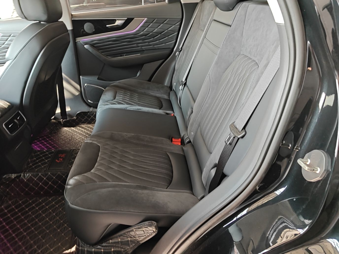 Hongqi HS5 2022 Revised Version 2.0T Smart Connect Flagship Edition — снимка 20