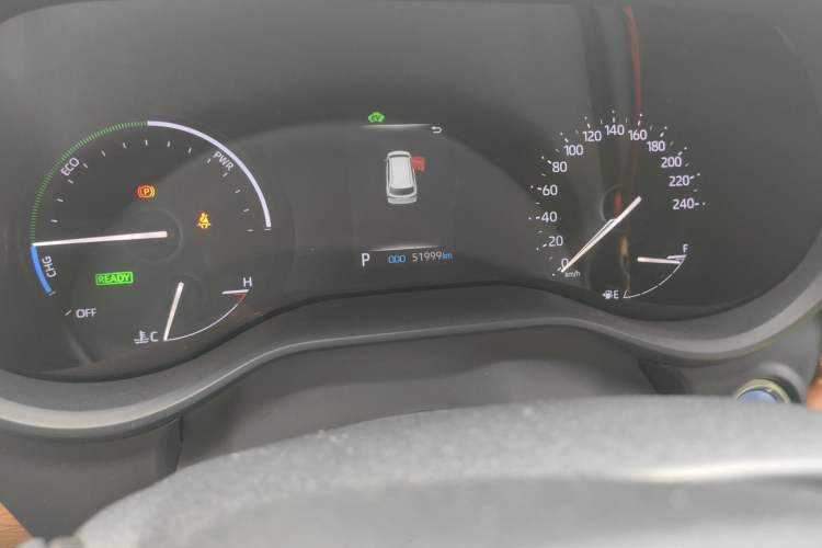 Used Toyota Granvia 2023 2.5L Hybrid Prestige PLUS Edition Odometer Close Up