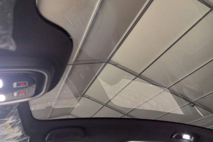 Used Deepal SL03 2025 Revised Version Range-Extended Elite Edition
