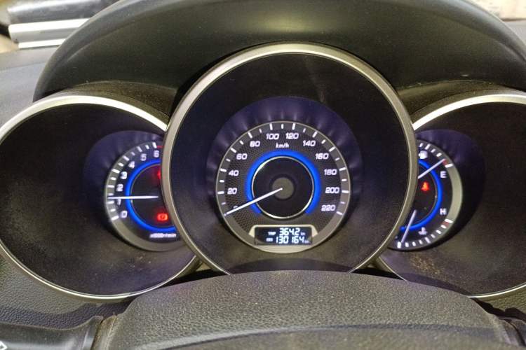 Used CHANGAN Eado 2015 1.6L Manual Luxury Model China IV Standard Instrument Cluster