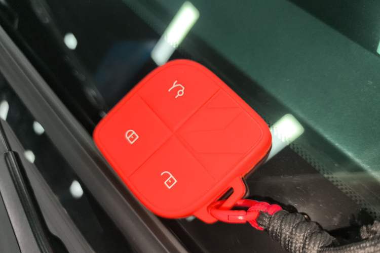 Used Lynk & Co 08 EM-P 2023 120km Long-Range Halo Vehicle Key