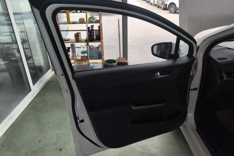 Used Chevrolet Lova RV 2018 1.5L Automatic Smart Drive Model Interior 7