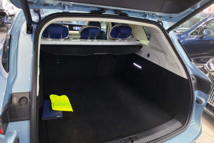 Used VOYAH FREE 2021 Four-Wheel Drive All-Electric First Edition Commemorative Edition Exclusive Luxury Package Trunk