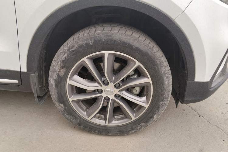 Used Geely Auto Emgrand X7 Sport 2020 1.8TD DCT Two-Wheel Drive Zhiya Model Right Front Wheel Hub