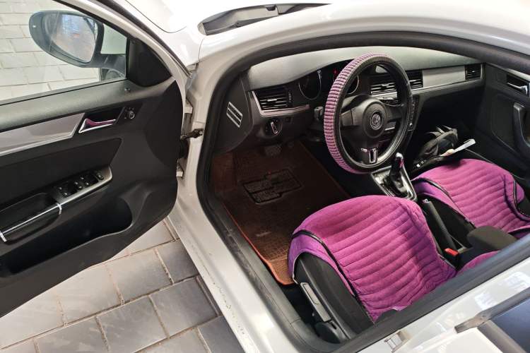 Used Volkswagen Bora 2015 Qihui Edition 1.6L Automatic Fashion Model
