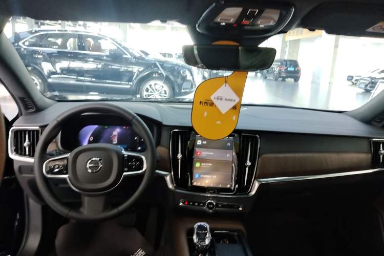 Used Volvo S90 2023 B5 Zhiyuan Luxury Edition
