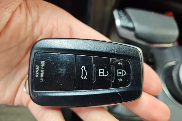 Used Toyota Avalon 2019 2.5L Touring Premium Version China VI Standard