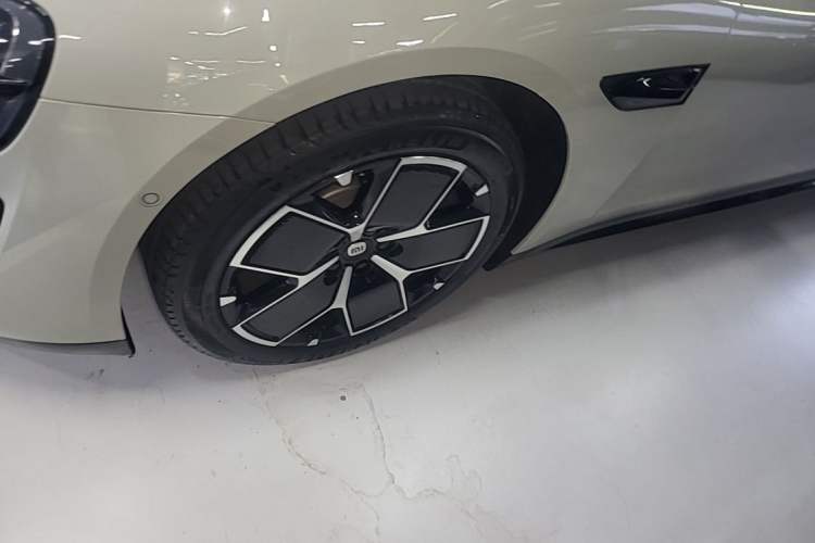 Used Xiaomi Auto SU7 2024 Rear-Drive Long-Range Intelligent Driving Version