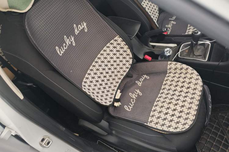 Used Roewe i5 2020 1.5L Manual 4G Connect Luxury Edition
