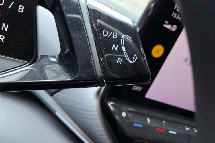 Used Volkswagen ID.4 CROZZ 2021 Long-Range Lite PRO Two-Wheel Drive Version Gear Lever