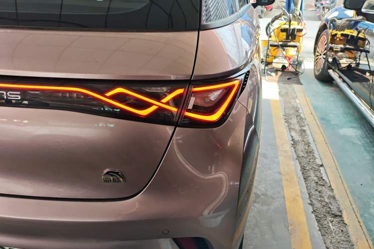 Used BYD Dolphin 2021 405 km Fashion Edition
