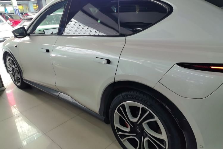 Used IM LS7 2023 100kWh Lux Rear-Drive Version